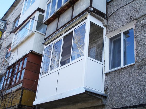 Пластиковое раздвижное (Slaidors)